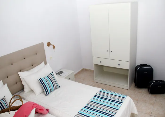 Hotel apartamentowy Elychryson 3*