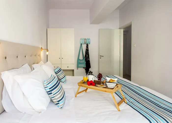 Elychryson Aparthotel