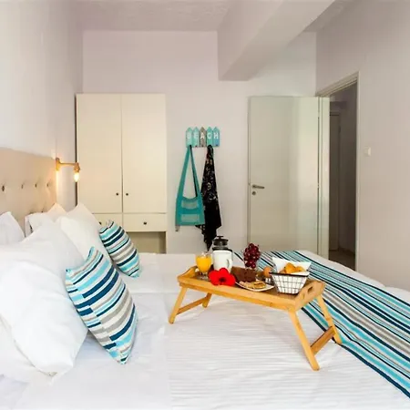Elychryson Aparthotel