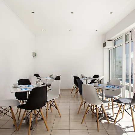 Ξενοδοχείο με διαμερίσματα Elychryson 3*